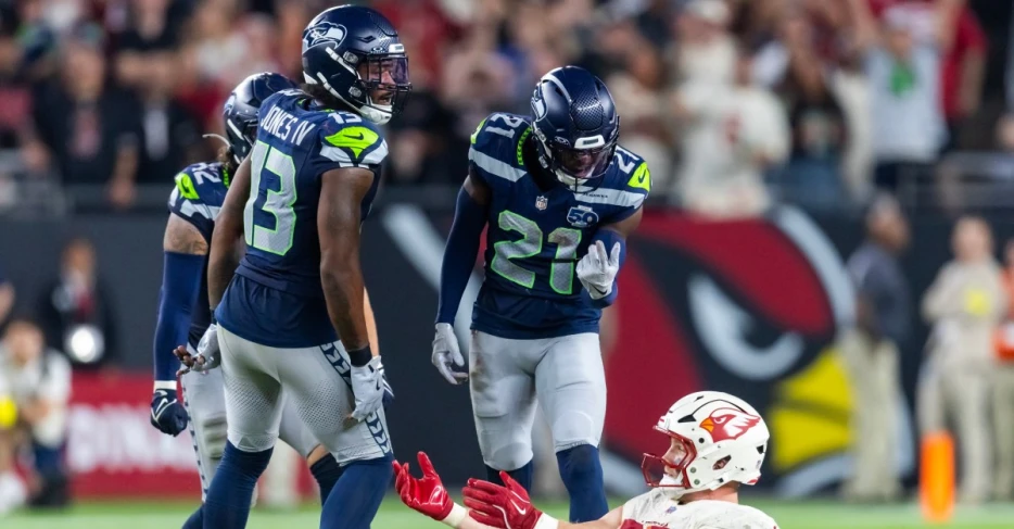 Half dozen Seahawks defensive starters miss practice Wednesday