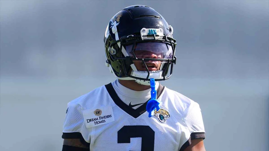 Jaguars trade Tyson Campbell to Browns for Greg Newsome II
