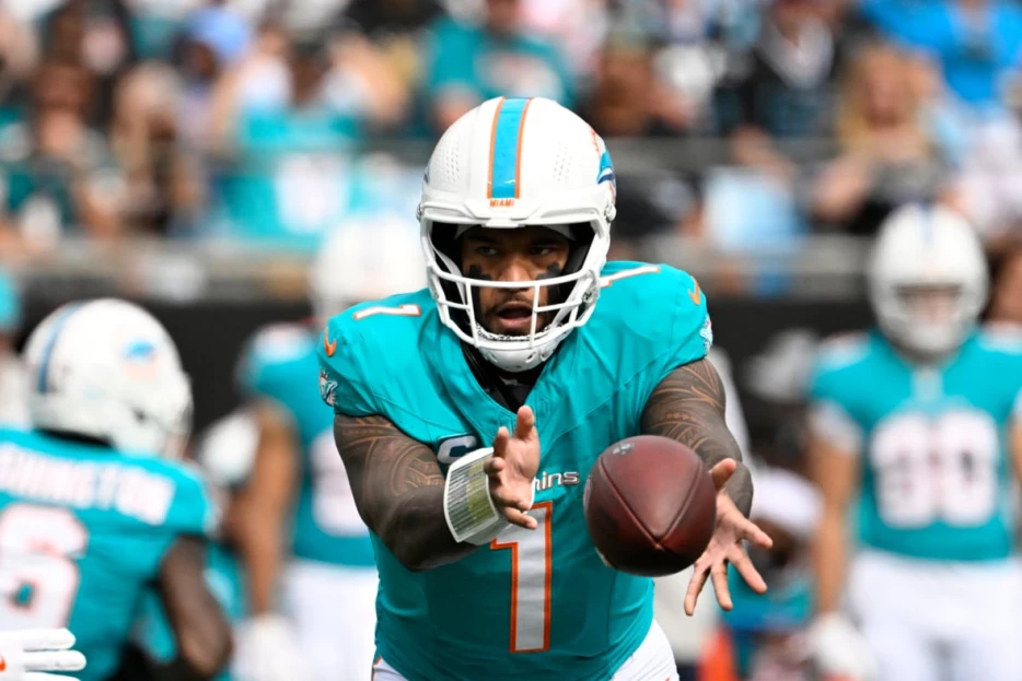 NFL Expert Discusses How Quickly Miami Dolphins Could Ditch Tua Tagovailoa
