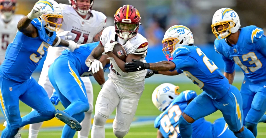 No surprise: RB Bill Croskey-Merritt has been named the Pepsi Zero Sugar NFL Rookie of Week 5!