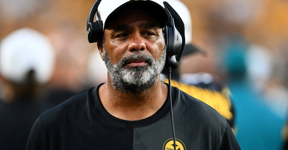 Steelers DC Teryl Austin says Nick Herbig has “earned the right” to play more