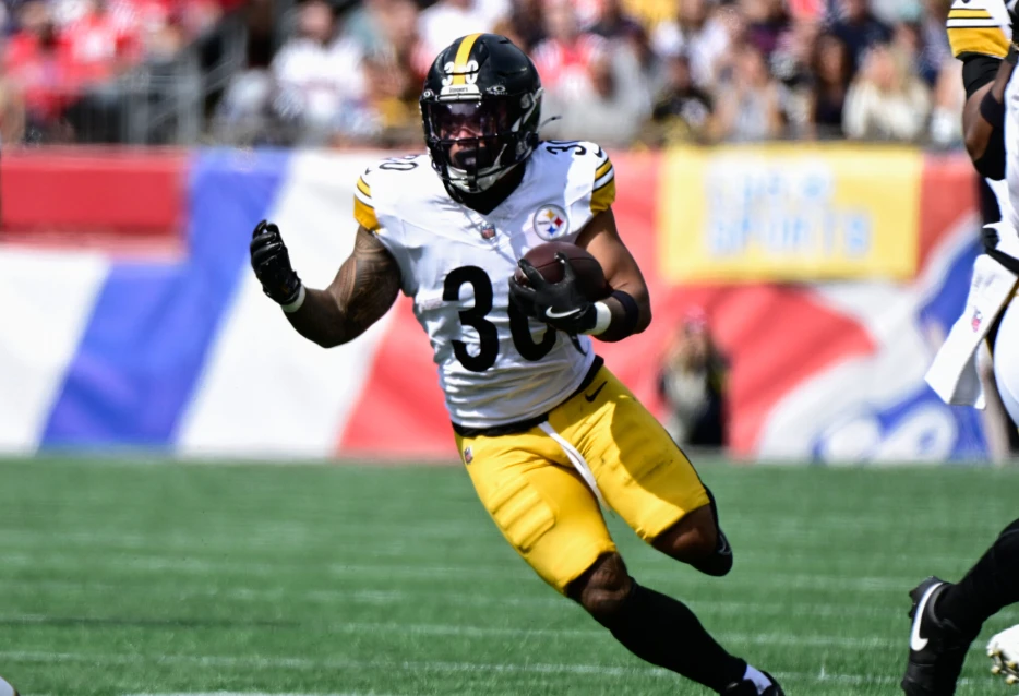 Steelers OC Arthur Smith Raves About Special Trait of Jaylen Warren