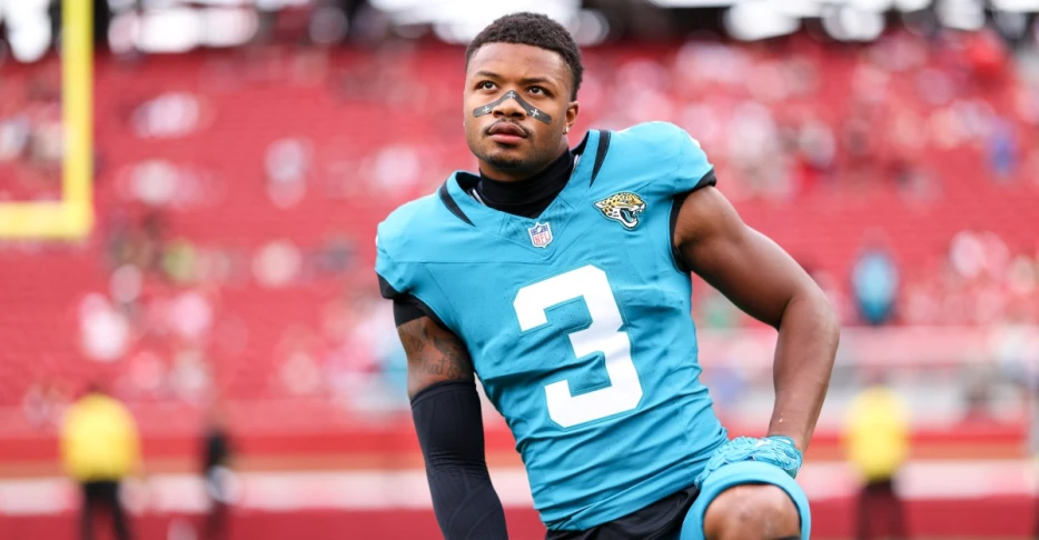 Trade: Jaguars Swap Cornerbacks With the Browns