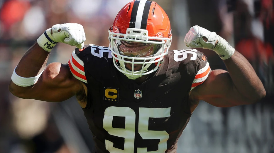 Browns’ Myles Garrett makes honest Aaron Rodgers ‘graveyard’ admission