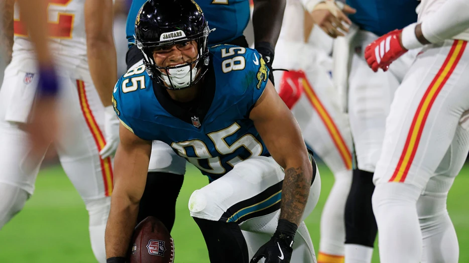 Jaguars’ Brenton Strange injury timeline comes with glimmer of hope