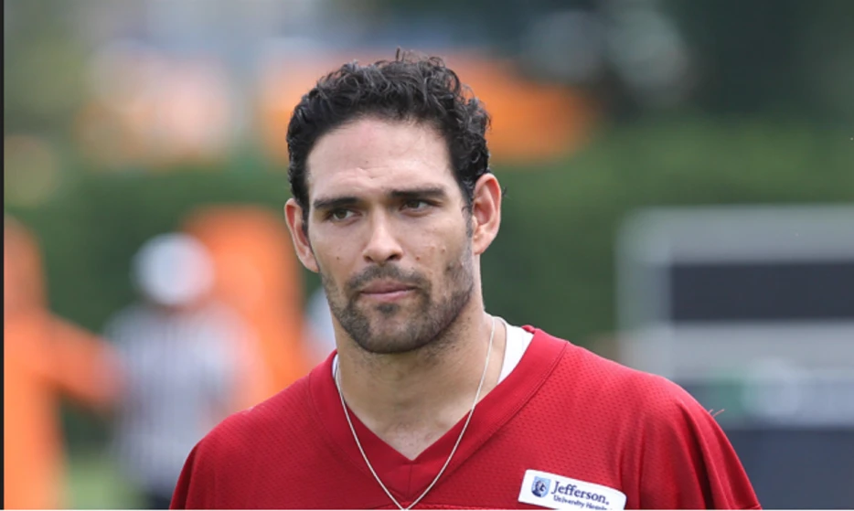 Video Of Mark Sanchez Stumbling Around Downtown Indianapolis Before Stabbing Incident Released