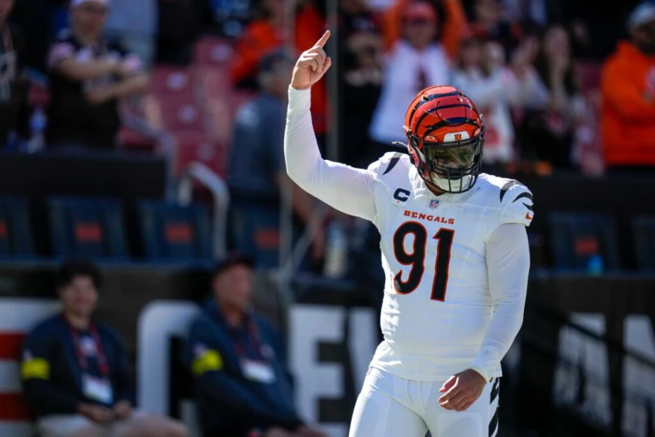 49ers Expected To Call Bengals Regarding Trade For DE Trey Hendrickson?