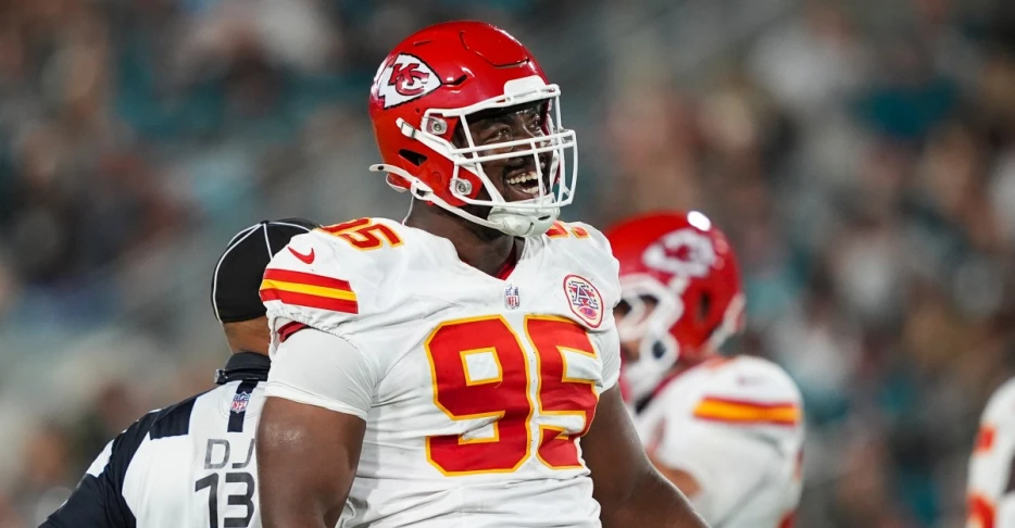 Chris Jones tells his side of the final play against Jaguars: ‘I thought it was over’