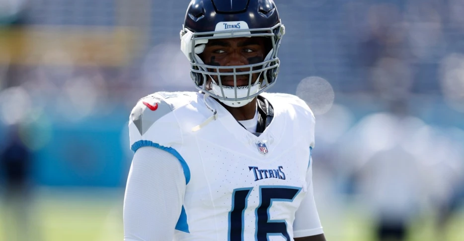 Former first round pick Treylon Burks is expected to visit the Broncos next week