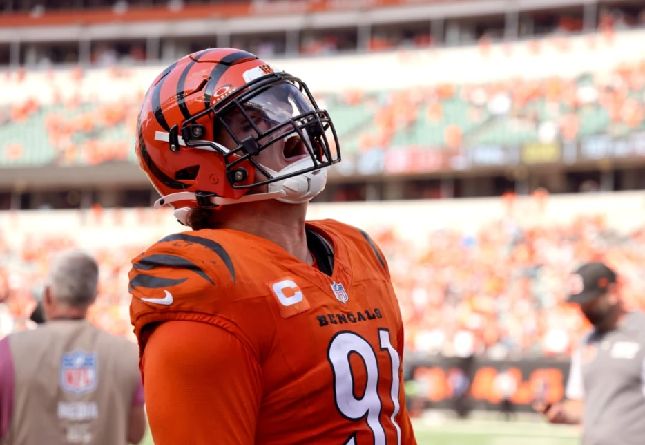 San Francisco 49ers Expected to Target All-Pro Pass Rusher After Nick Bosa Injury