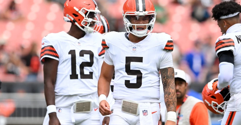 Saturday Dawg Chow (10/11): Trade rumors, backup QBs, injury mysteries, and more!