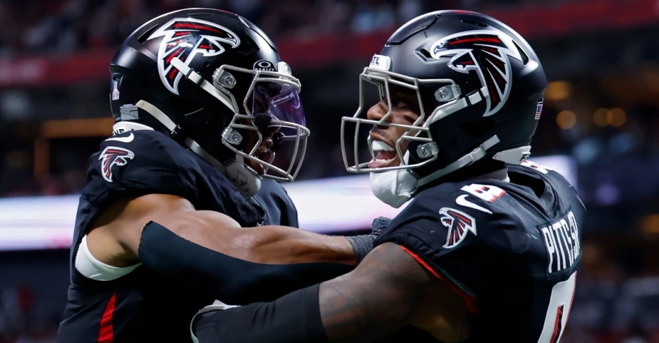 Which Atlanta Falcons team will Buffalo Bills face on MNF?
