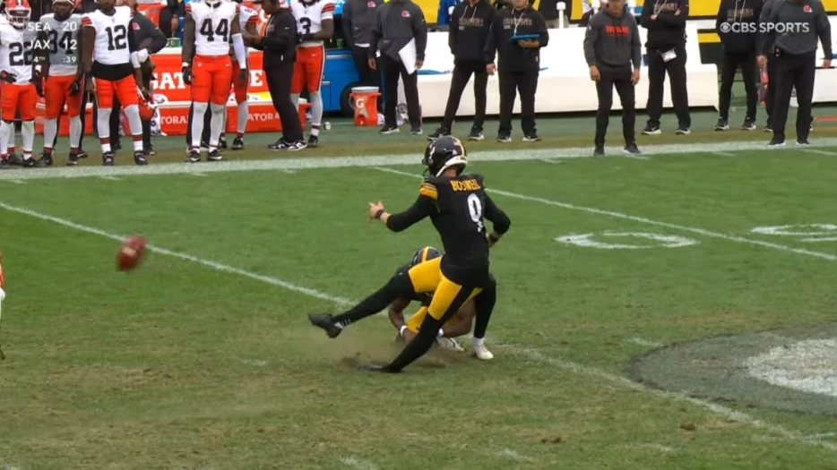 ‘Borderline Unplayable:’ Aaron Rodgers Beats Up On Acrisure Stadium’s ‘Torn Up’ Field