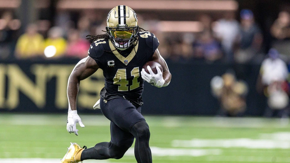 Chargers rumors: Alvin Kamara, Breece Hall floated amid LA’s RB trade pursuit