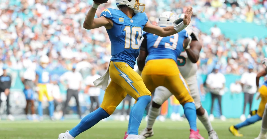 Dolphins offense wins game vs. Chargers until defense loses it