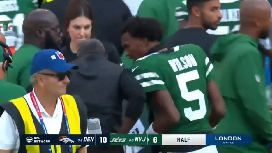 Garrett Wilson Yells At Aaron Glenn For Ruining The Dumbest Two-Minute Drive In NFL History