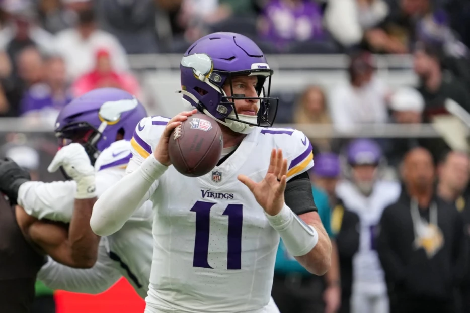 Minnesota Vikings Have No Clue Who Starting QB Will Be in Week 7