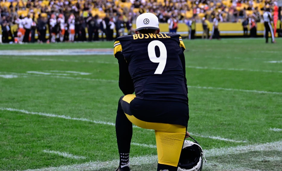 Steelers’ Acrisure Stadium Field Under Fire for Chris Boswell Miss