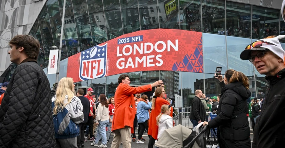 Sunday Morning Football in London: Denver Broncos vs New York Jets
