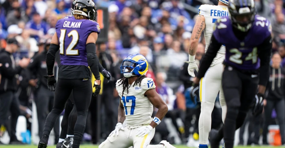 Has the signing of Davante Adams been a failure so far?