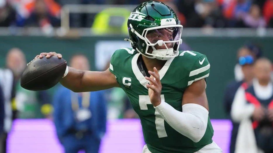 Jets’ Aaron Glenn doubles down on not benching Justin Fields