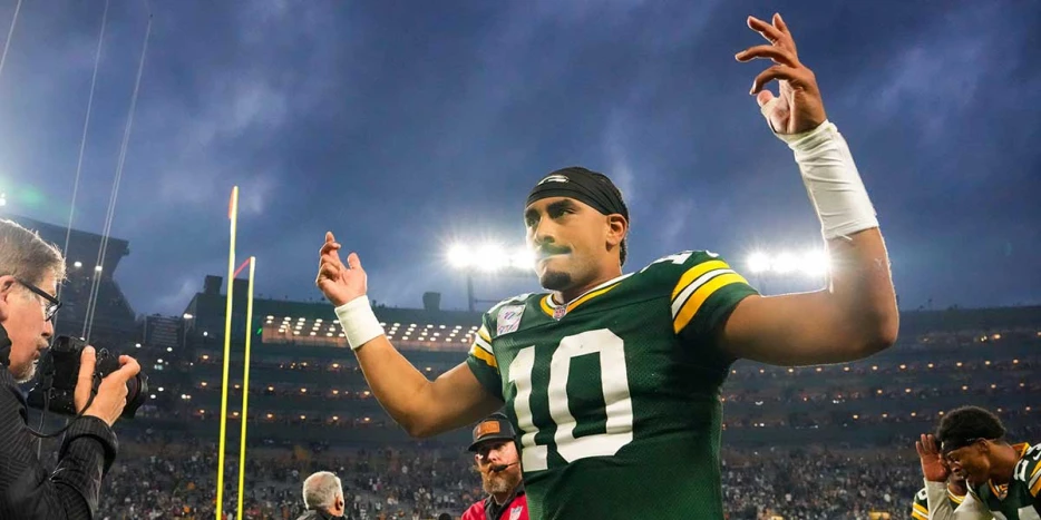 Packers’ Matt LaFleur talks Lukas Van Ness, Brandon McManus injuries