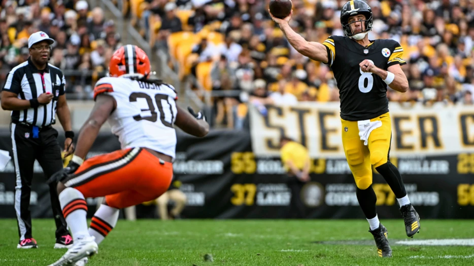 Steelers Will Replace Turf After Aaron Rodgers Ripped Into ‘Borderline Unplayable’ Conditions That May Have Caused An Injury