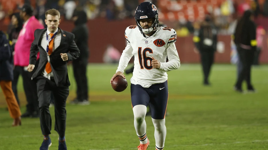 Bears kicker Jake Moody’s heartfelt reaction to MNF heroics vs. Commanders