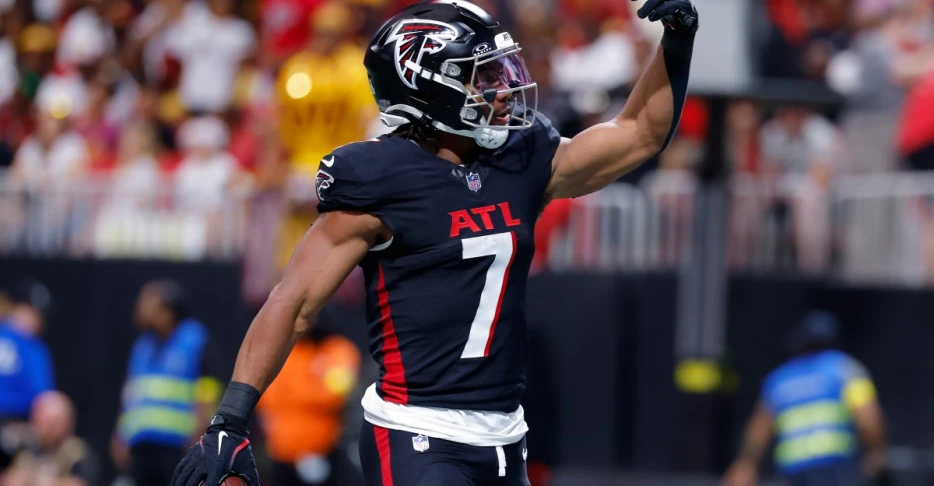 Bijan Robinson joins Falcons legends with 81-yard home run vs. Buffalo