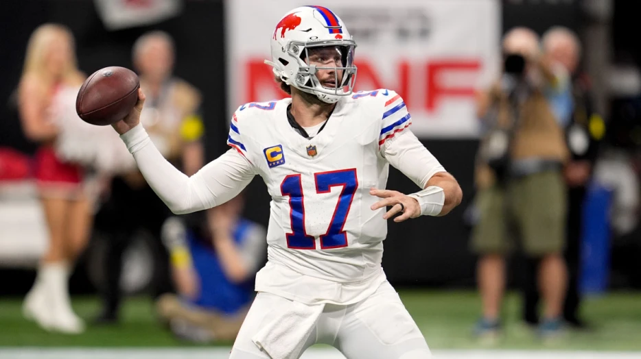 Bills’ Josh Allen picked off before half-time to ruin 2-minute drill
