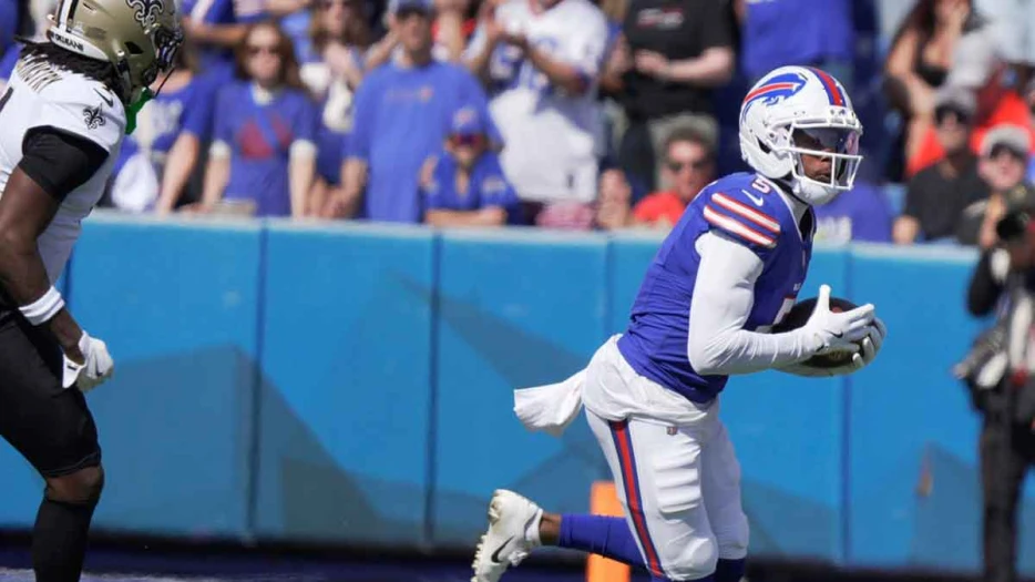 Bills’ Josh Palmer goes down after Falcons hip-drop tackle on MNF