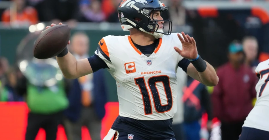 Broncos’ offense needs to pull it together as harder games loom