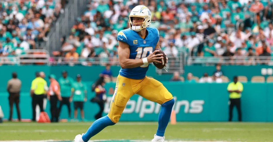 Chargers Power Rankings Roundup: Bolts see minimal rise after close Week 6 win