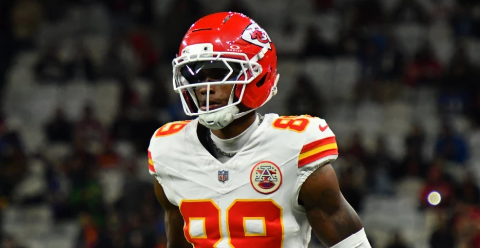 Chiefs waive wide receiver Jason Brownlee