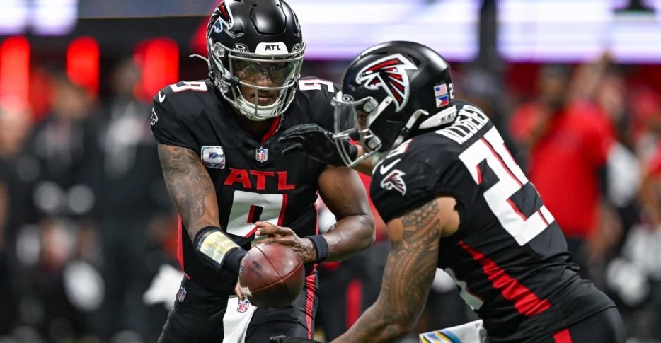 Falcons set the tone with physical first drive vs. Buffalo