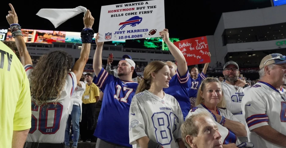 How can the Buffalo Bills turn around the 2025 season?