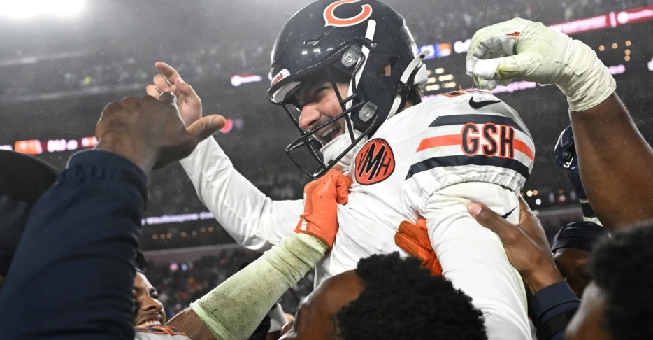 It’s A Bears Win Den! October 14, 2025