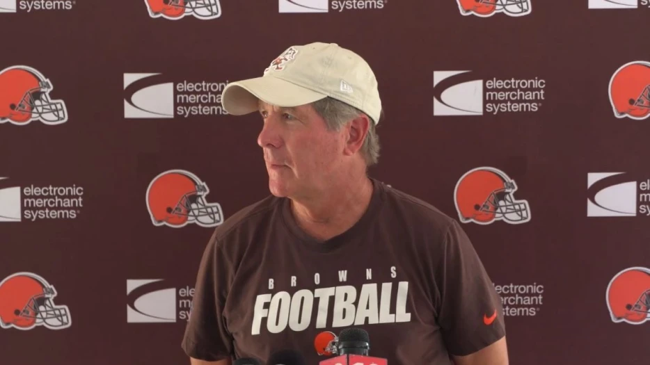 One Of The NFL’s Best Offensive Line Coaches Just Became Available