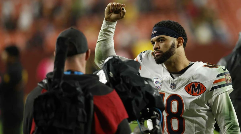 Troy Aikman takes beating from Bears fans for relentless Caleb Williams hate