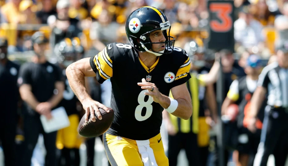 'We Have a Chance in Any Game': Can Aaron Rodgers Keep the Steelers Rolling?