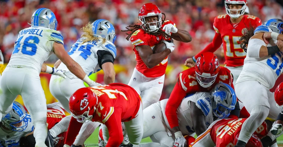 Arrowheadlines: Taking risks on fourth down is paying off