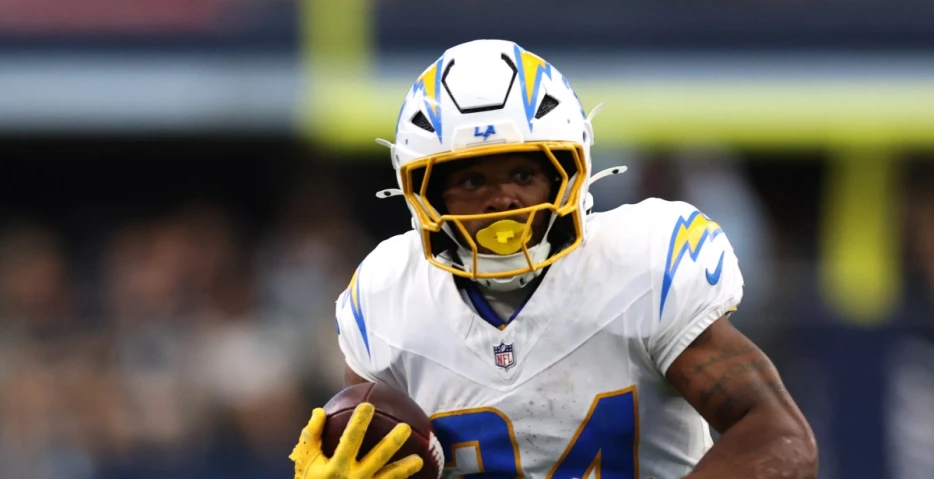 Chargers sign RB Jaret Patterson, release EDGE Clelin Ferrell from practice squad