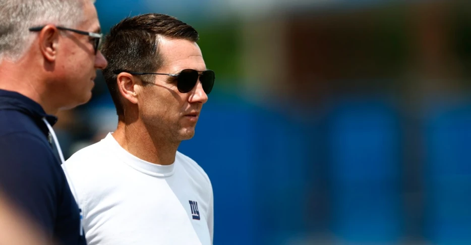 Survey: How should the Giants approach the trade market?