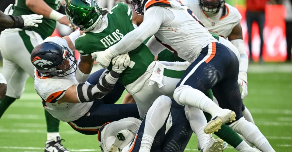 We haven’t seen a Broncos’ defense like this since the No Fly Zone