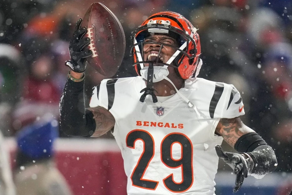 Bengals CB Cam Taylor-Britt A Healthy Scratch Ahead Of Thursday’s Game