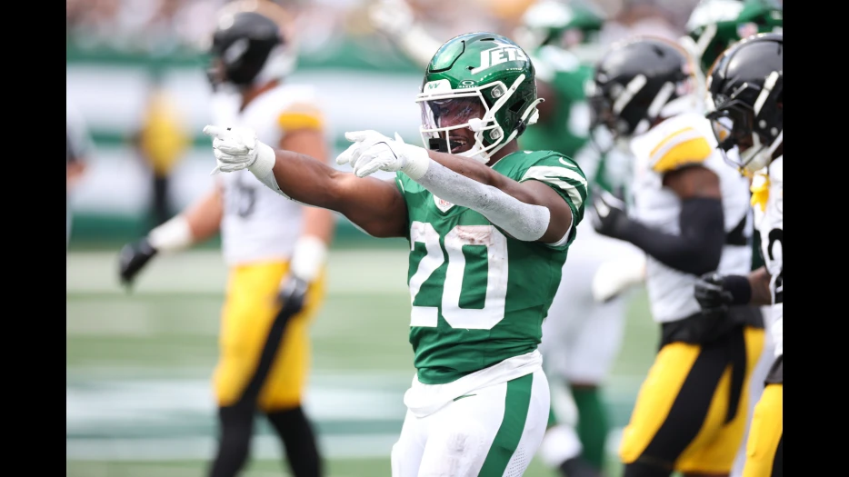 Breece Hall Fuels Trade-Rumor Fire With Instagram Post, Explanation