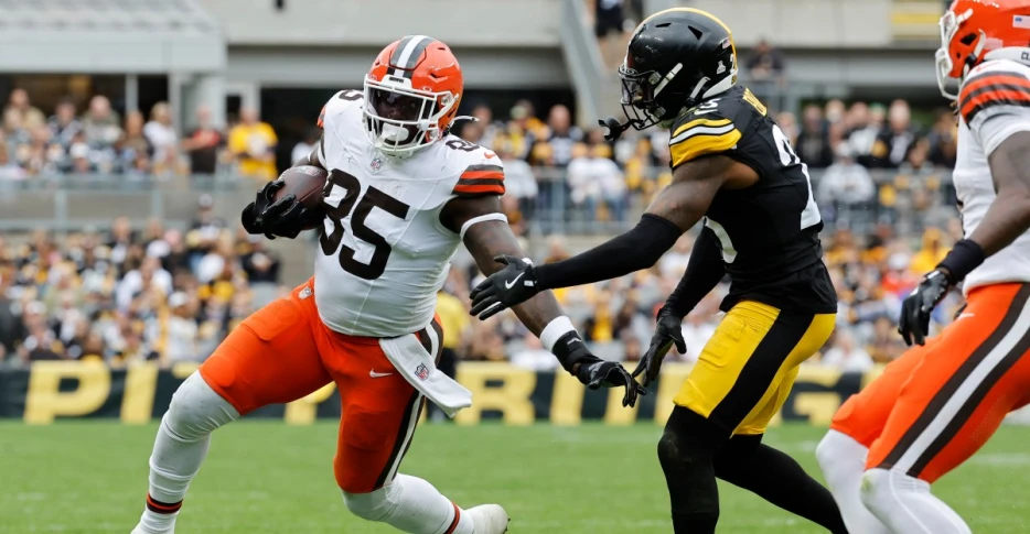 Browns, Dolphins injuries: 2 improvements, 3 still not practicing