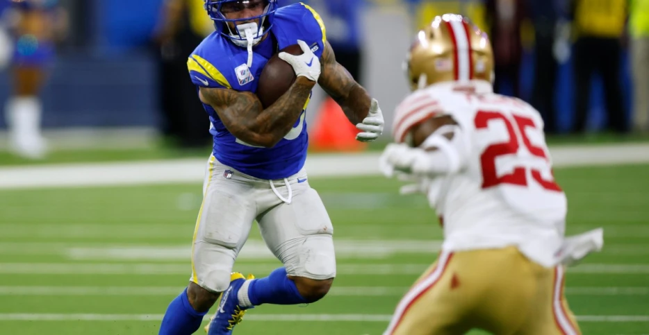 ESPN proposes a trade where the 49ers do business with the Bills
