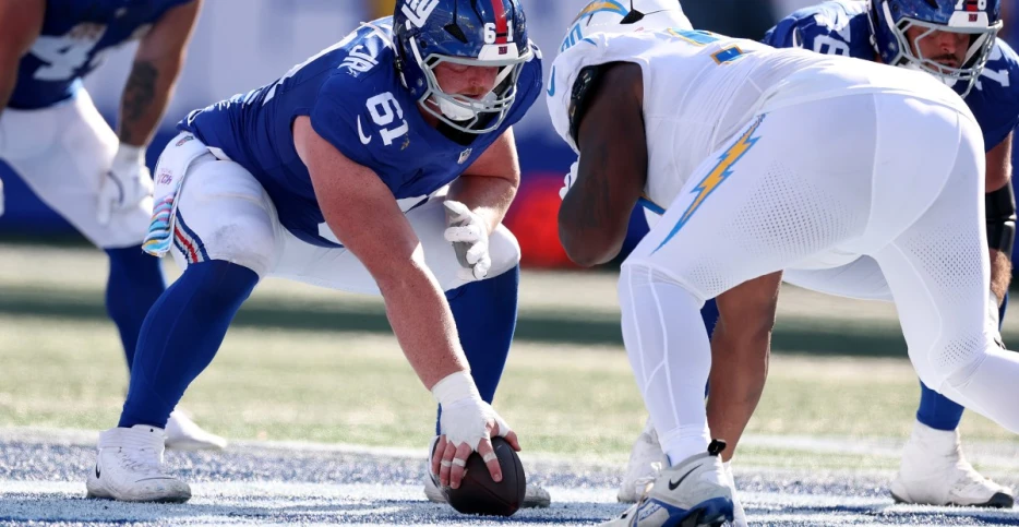 Giants injury news: Darius Slayton, John Michael Schmitz again miss practice