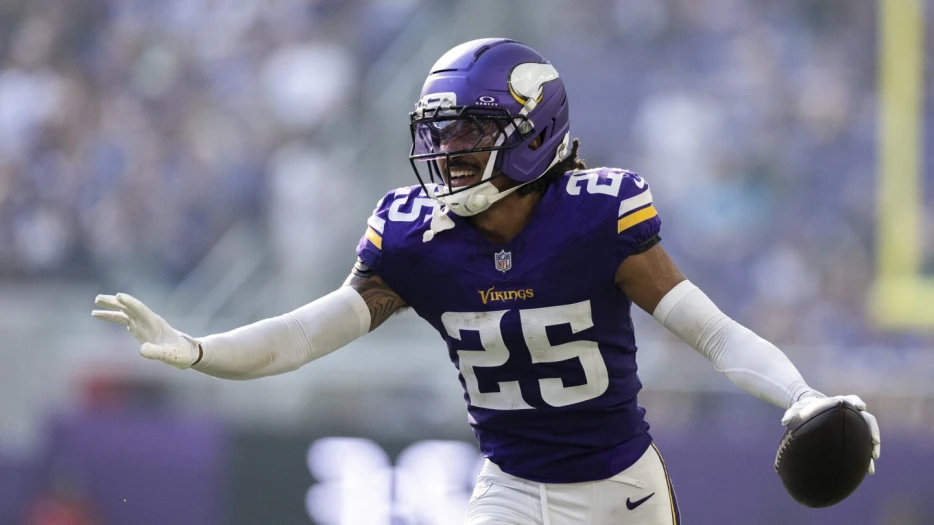 Jaguars sign S Kahlef Hailassie